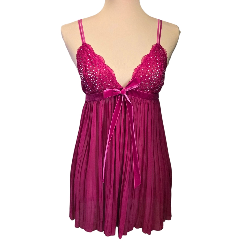 NWT Victoria's Secret Fuchsia Lace Pleated Babydoll Chemise Slip - Medium